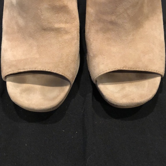 Vince Camuto Suede Platforms - Picture 6 of 12